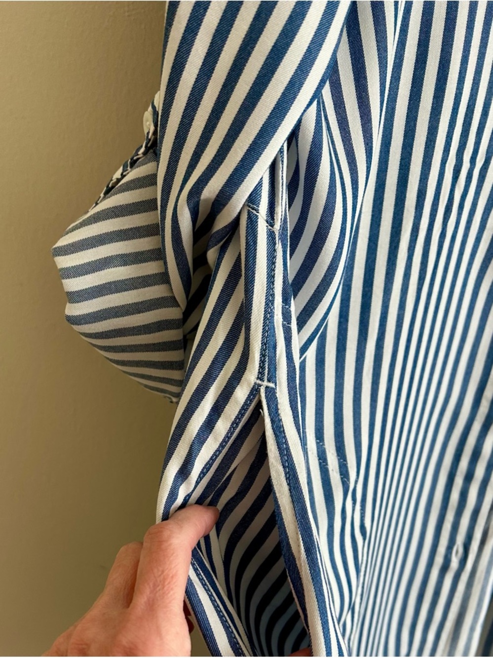 Tommy Bahama Blue and White Chambray Stripe Shirt - Picture 4 of 4
